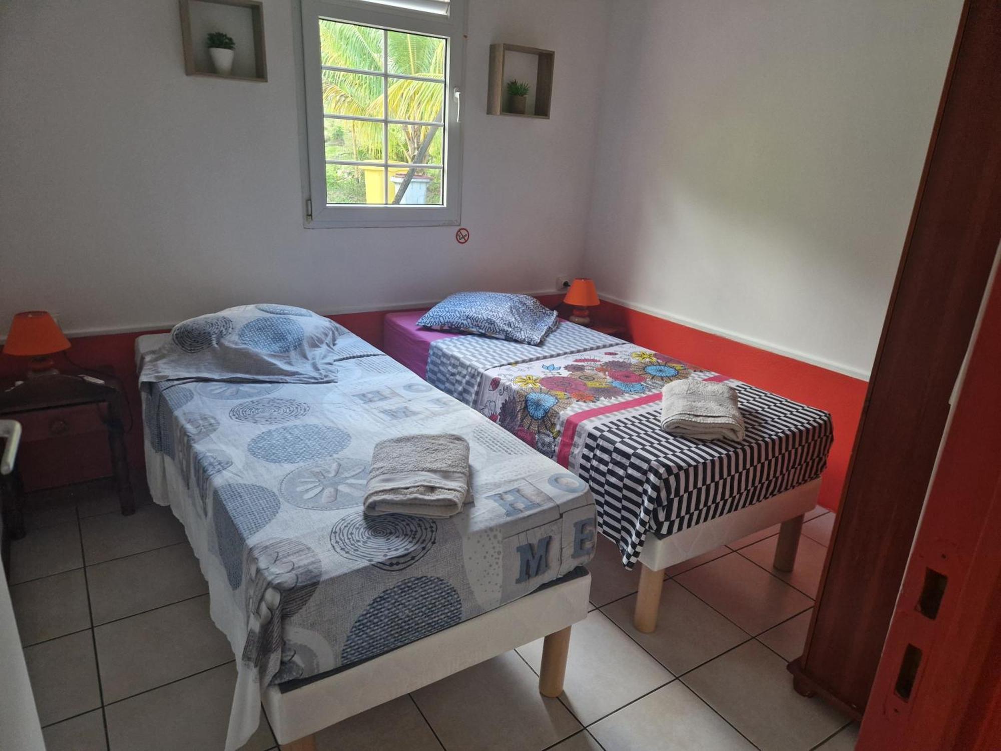 Bungalows Corail, F3 Avec Piscine A Sainte Luce Esterno foto